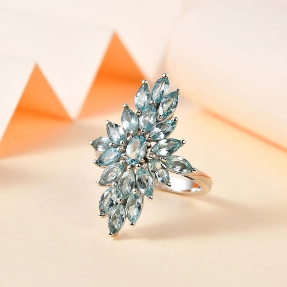 Rare Betroka Blue Apatite Elongated Ring in Platinum Over Sterling Silver - Picture 4 of 6